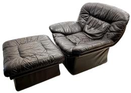 383  -  SILLON DE DISEÑO CON REPOSAPIES 