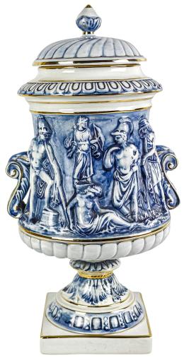 490  -  COPA CON TAPA DE PORCELANA CAPODIMONTE