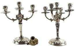 875  -  PAREJA DE CANDELABROS EN PLATA DE MEDIADOS DEL S.XX