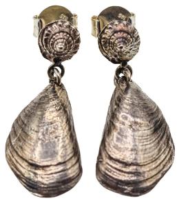 232  -  PENDIENTES CON MEJILLONES