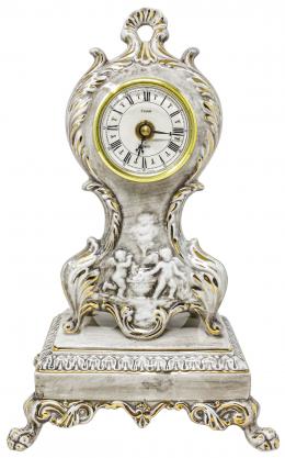 820  -  RELOJ DE SOBREMESA EN PORCELANA CAPODIMONTE