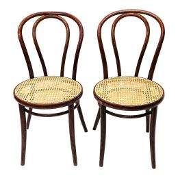 439  -  DOS SILLAS ESTILO THONET DEL PRIMER CUARTO DE SIGLO XX