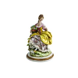 458  -  FIGURA EN PORCELANA DE MEDIADOS DEL S.XX