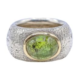 20  -  ANILLO CON TURMALINA VERDE