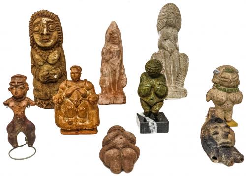 COLECCIÓN DE FIGURAS DE "DEIDADES"