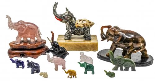 COLECCIÓN DE FIGURAS DE ELEFANTES 