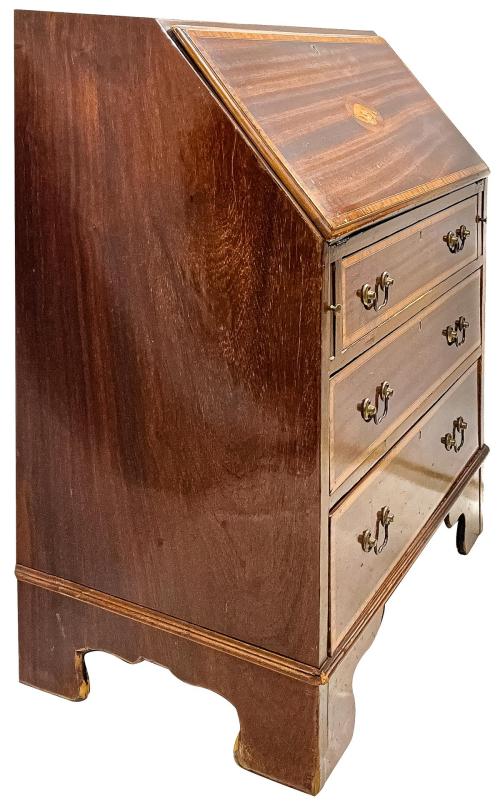 PEQUEÑO MUEBLE CANTERANO DE ESTILO EDUARDIANO