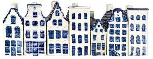 GRAN LOTE DE "CASITAS" PORCELANA