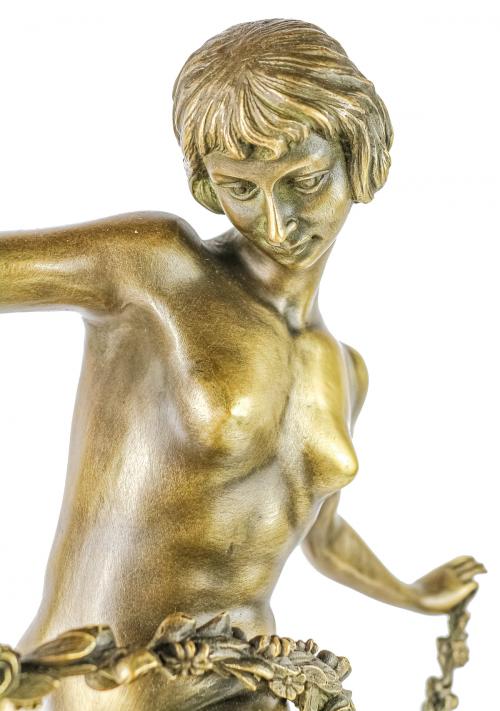 FIGURA EN BRONCE