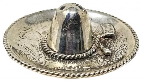 LOTE DE SOMBREROS Y CAMPANITA PLATA