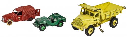 TRES COCHES DINKY TOYS