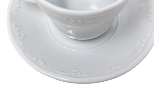 SEIS TAZAS CON PLATO EN PORCELANA