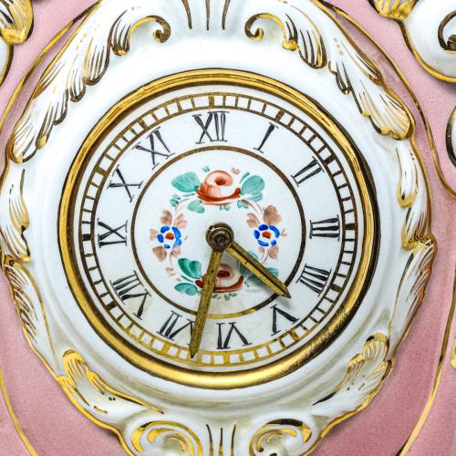 RELOJ DE SOBREMESA EN PORCELANA VALENCIANA DE LOS AÑOS 60