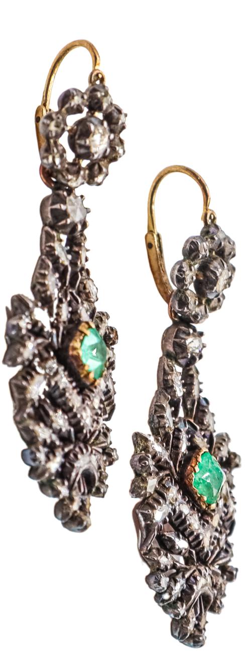 PENDIENTES CON DIAMANTES Y ESMERALDA DEL S.XIX