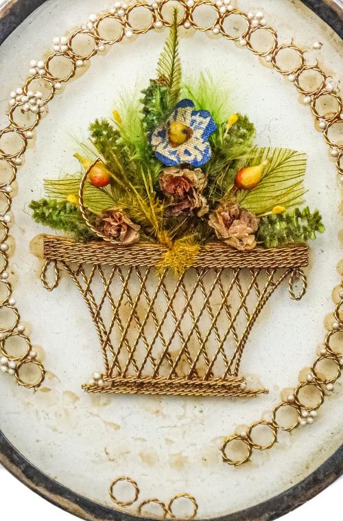 COLGANTE CON MINIATURA FLORAL DEL S.XIX