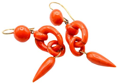 PENDIENTES CON CORAL DEL S.XIX