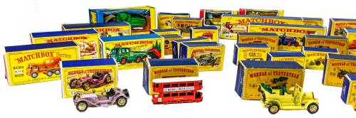 COLECCIÓN DE 50 COCHES MATCHBOX 