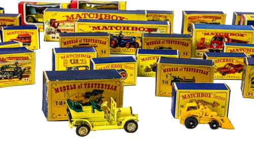 COLECCIÓN DE 50 COCHES MATCHBOX 