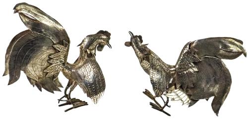 CONJUNTO DE FIGURAS DE GALLOS 