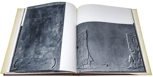 DOS LIBROS DE ARTISTAS "PICASSO" Y "TAPIES"