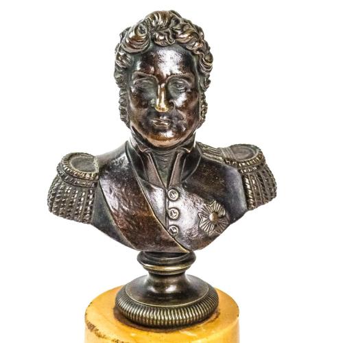 PEQUEÑO BUSTO EN BRONCE DE FINALES DEL SIGLO XIX