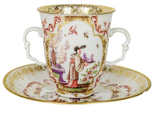 TAZA DE COLECCIÓN EN PORCELANA DEL SIGLO XIX