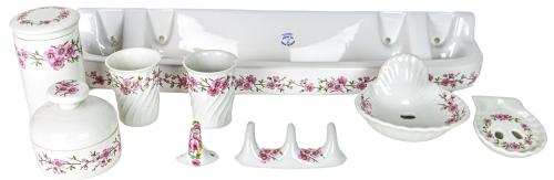 CONJUNTO DE BAÑO EN PORCELANA DE MEDIADOS S.XX           