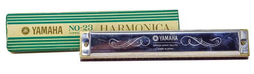 HARMONICA YAMAHA DEL ÚLTIMO TERCIO DEL S.XX