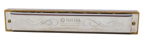 HARMONICA YAMAHA DEL ÚLTIMO TERCIO DEL S.XX