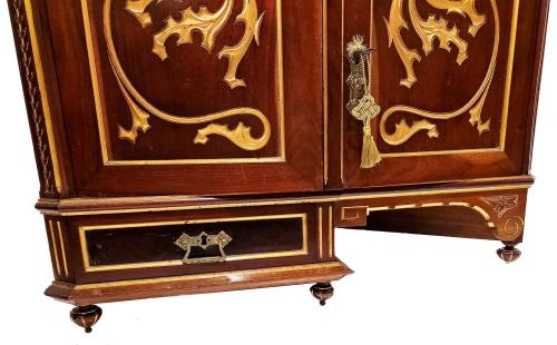 MUEBLE RINCONERO DE PRINCIPIOS DE SIGLO XX