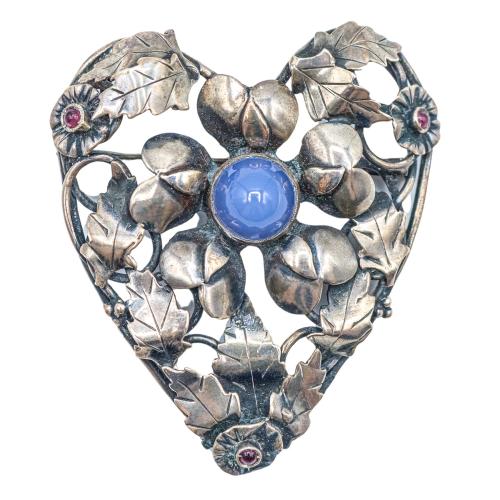 BROCHE CORAZÓN CON CALCEDONIA