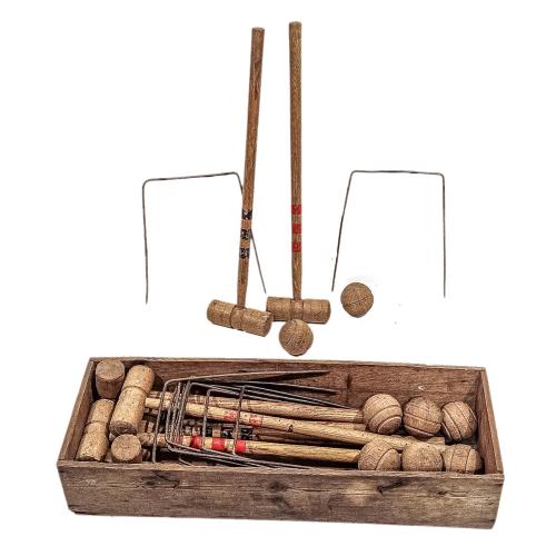 JUEGO DE CROQUET DE MEDIADOS DEL S.XX