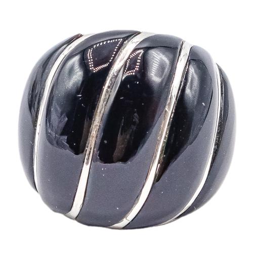 ANILLO DE DISEÑO CON ÓNIX NEGRO