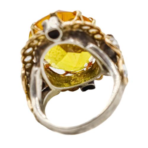 ANILLO CON ZAFIRO AMARILLO Y DIAMANTES